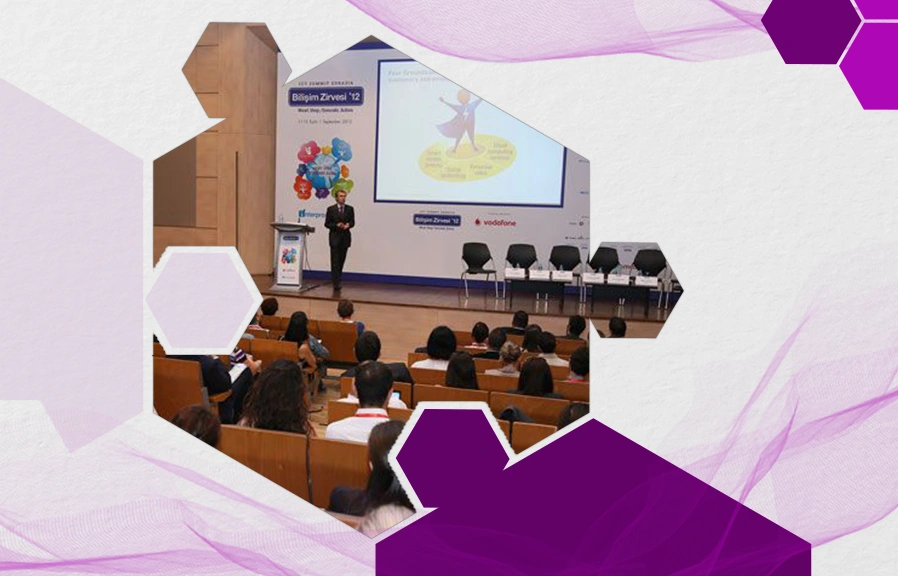 مراجعه الرساله ومناقشتها